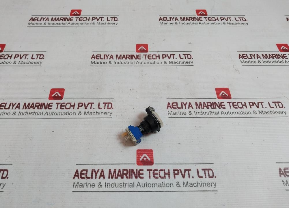 Eao 61-1200.0 Red Latching Push Button Head Actuator Assembly 25T55
