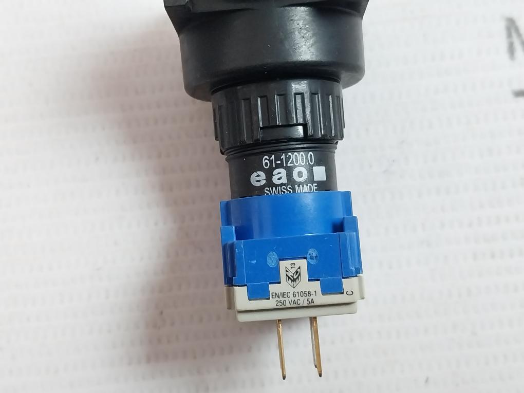 Eao 61-1200.0 Red Latching Push Button Head Actuator Assembly 25T55