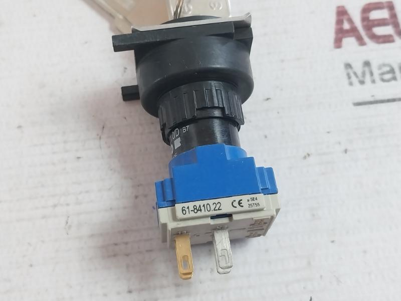 Eao 61-220 1.0/D Configurable Keylock Switch 61-8410.22 320V 5A En/Iec 60947-5-1