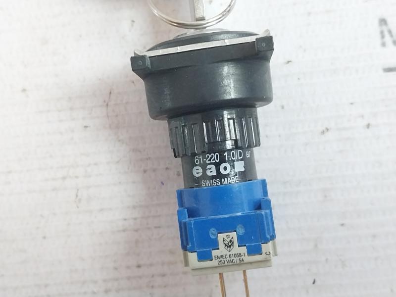 Eao 61-220 1.0/D Configurable Keylock Switch 61-8410.22 320V 5A En/Iec 60947-5-1