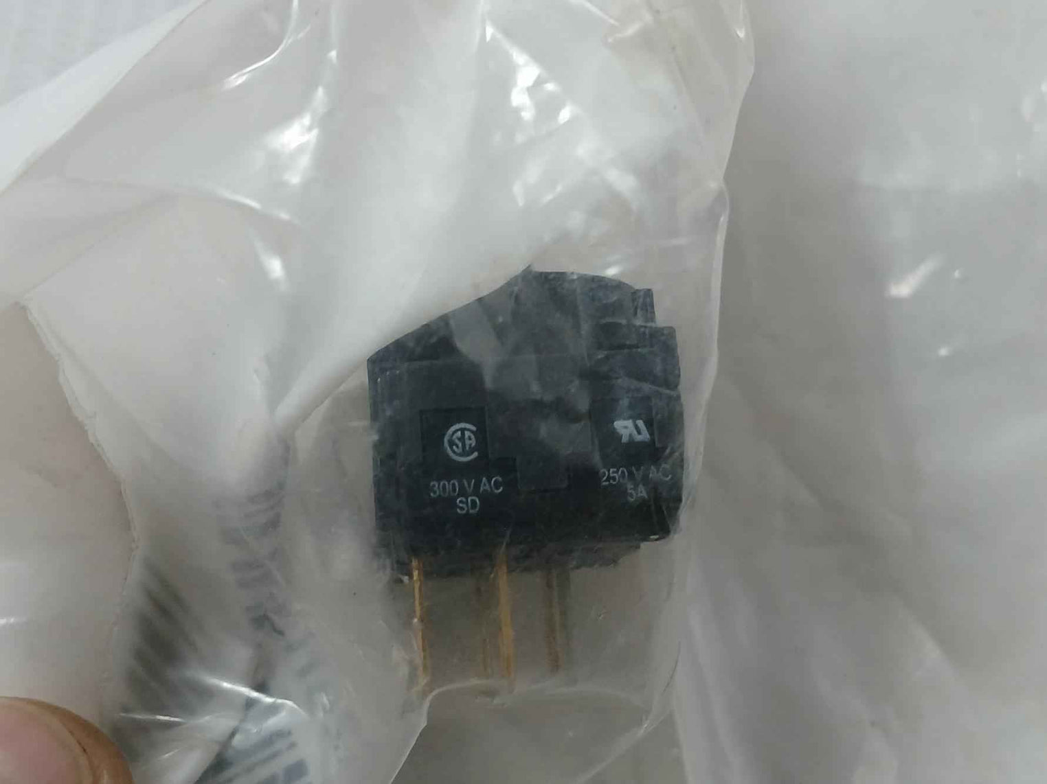 Eao 61-8420.22 Switching Element 2A 250V