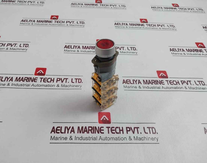 Eao 704-900.5 Push-button Switch 10a/500v Ac11