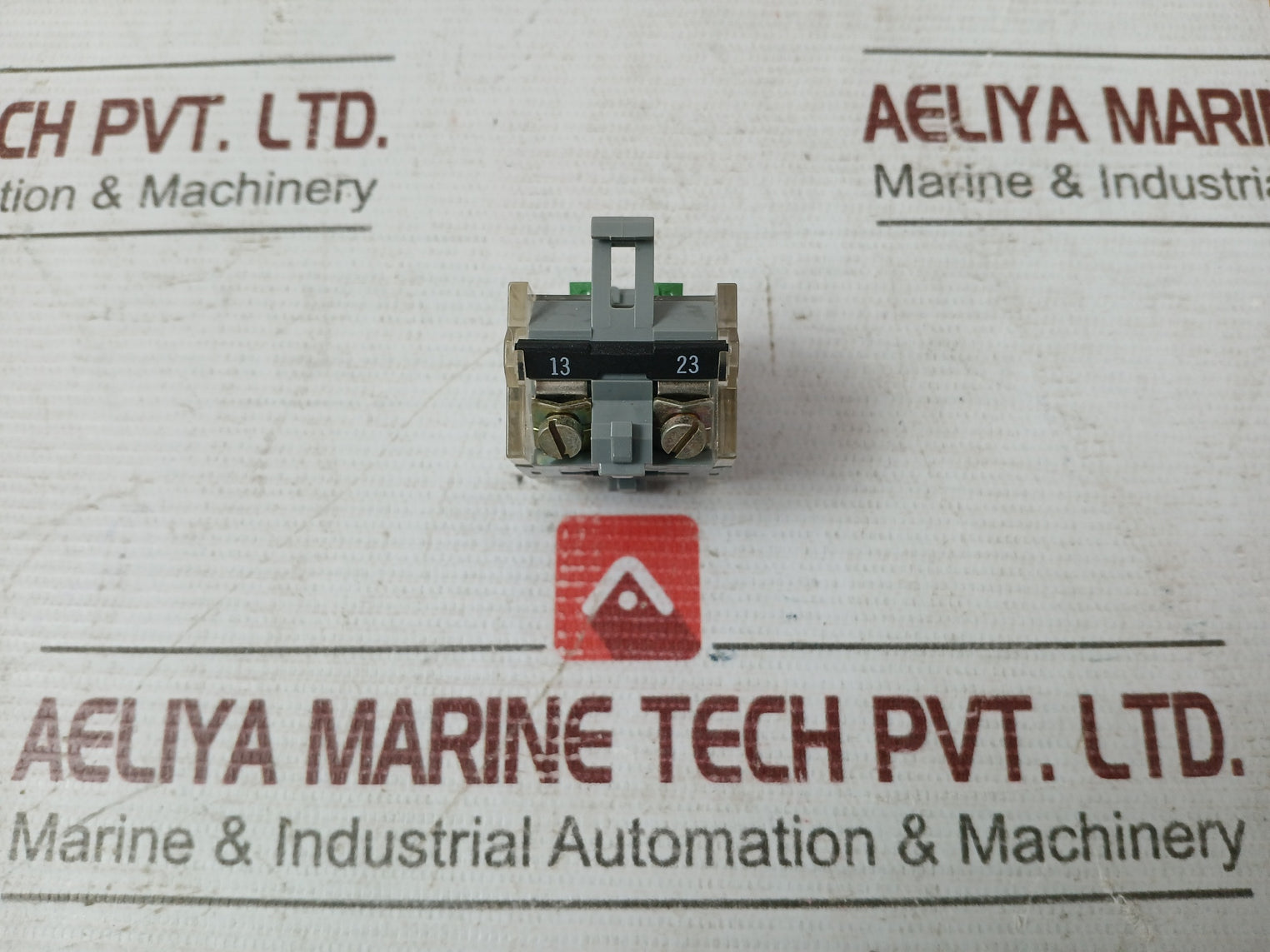 Lot Of 3X Eao 704.910.3 Switching Element 10A 500V 220V-7A 600V Ac Amp