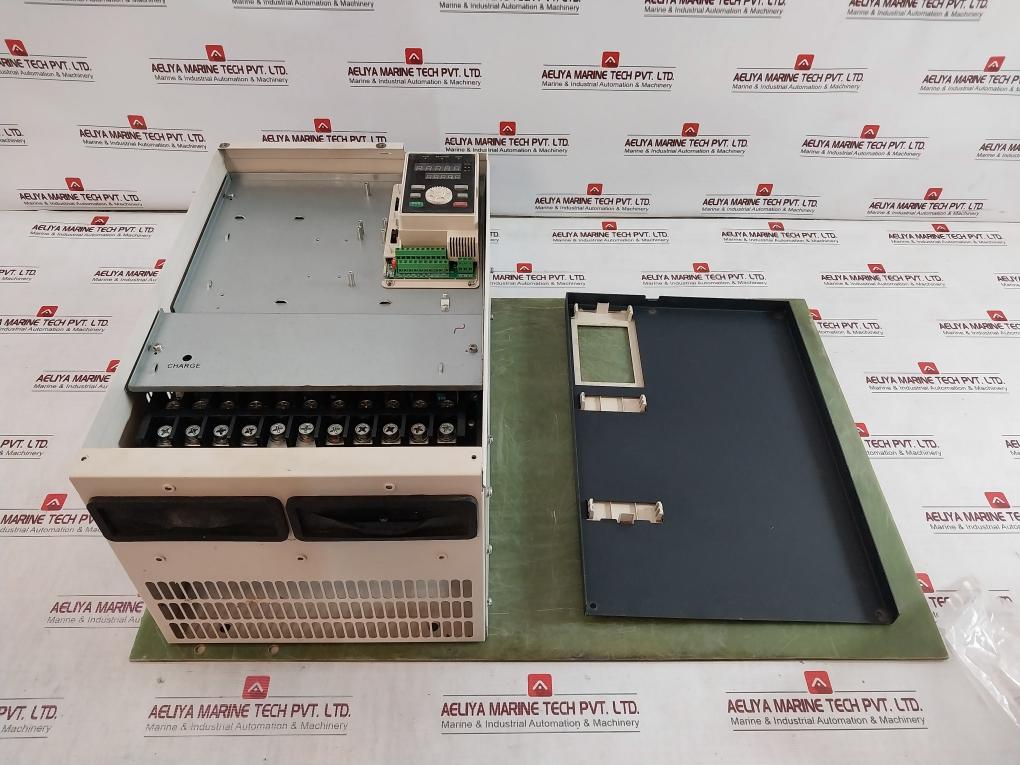 Easy Drive Gt200-4T0370G/4T0450P General Purpose Inverter V20006 Eb04553Smb