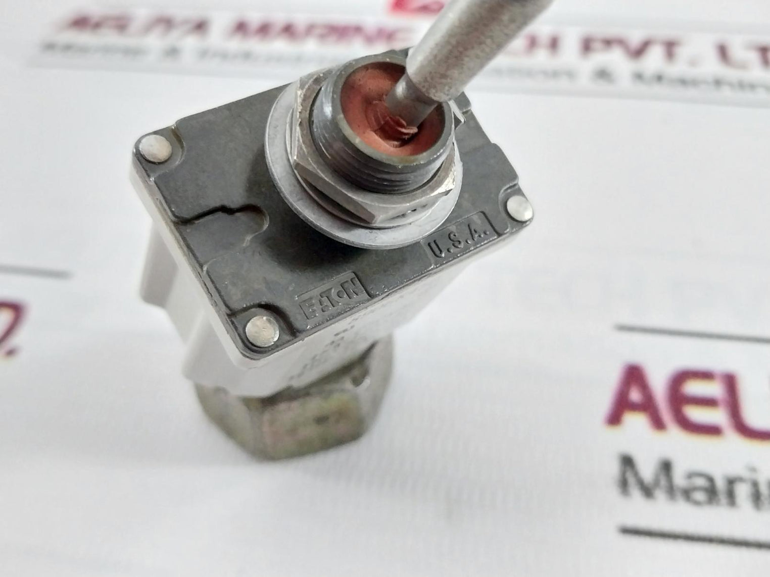 Eaton 81640 Push Button Switch 9A 250Vac