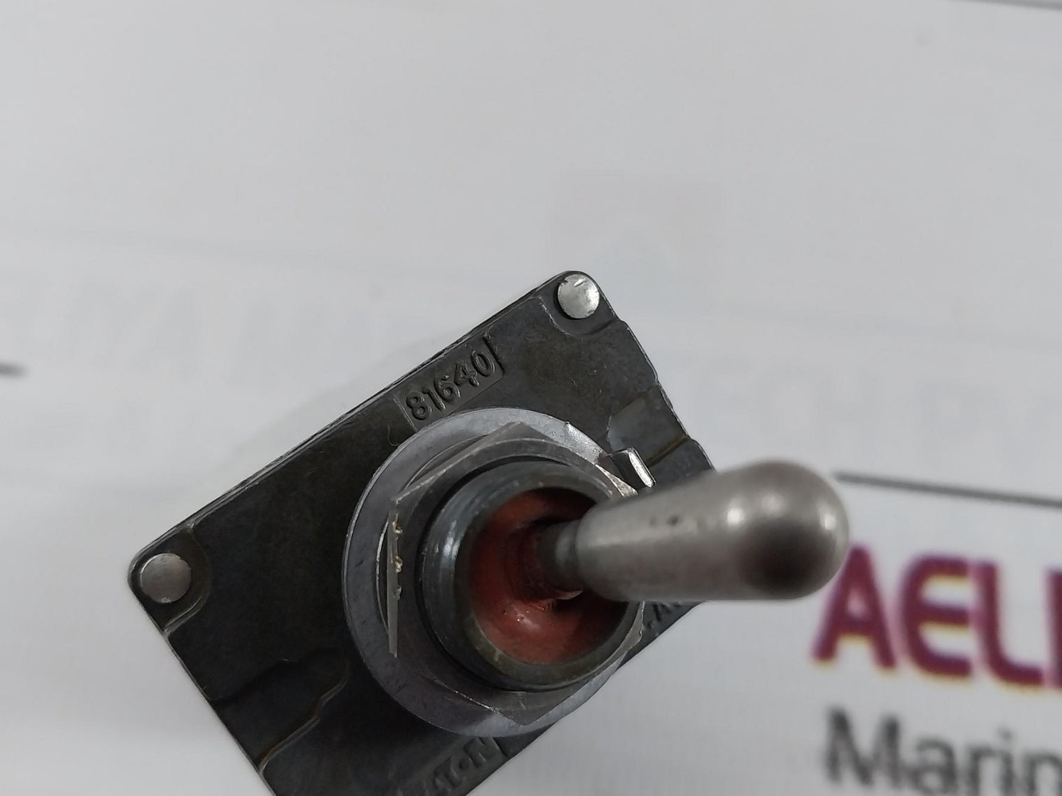 Eaton 81640 Push Button Switch 9A 250Vac