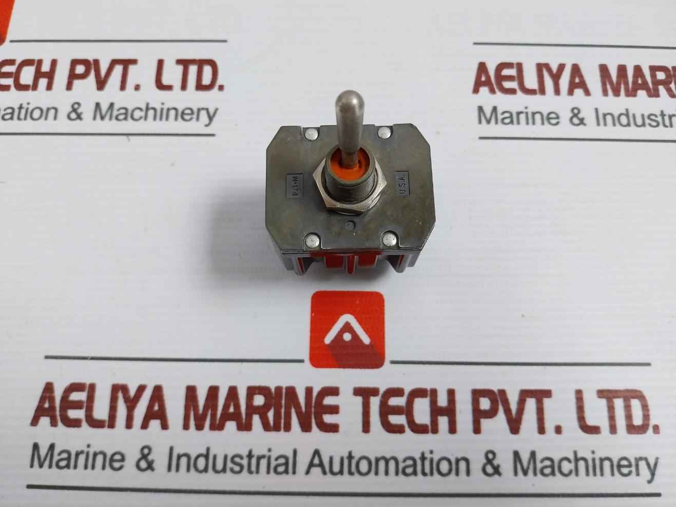 Eaton 8512K9 Toggle Switch