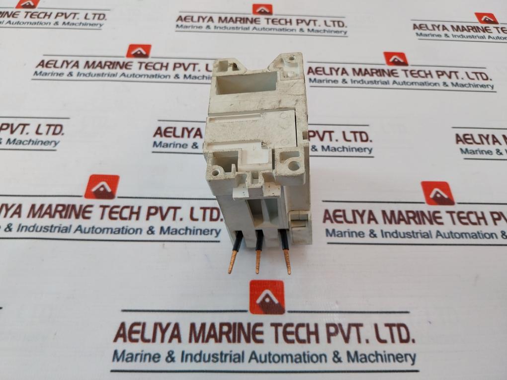 Eaton C306Dn3 Contactor H2108B Series B1 600Vac