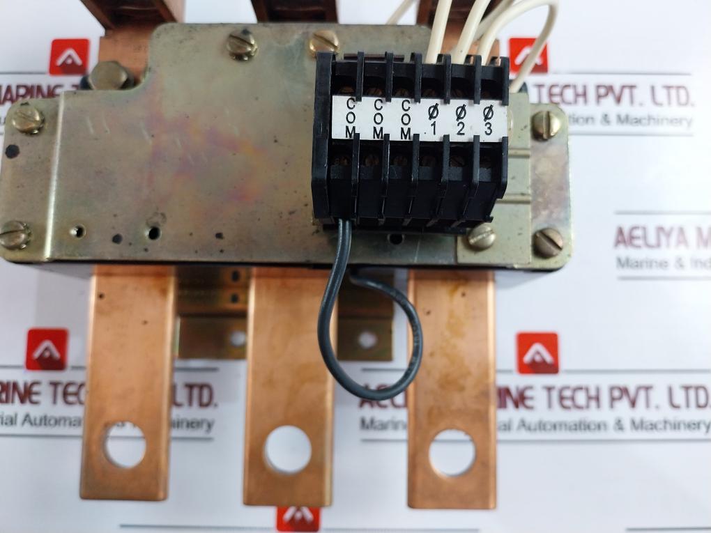 Eaton C31102-085-50 Current Transformer 300 5A 50-400Hz 600V, Sf520 4-500 Mcm