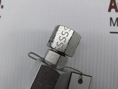 Eaton Cw617N Stainless Steel Straight Needle Valve