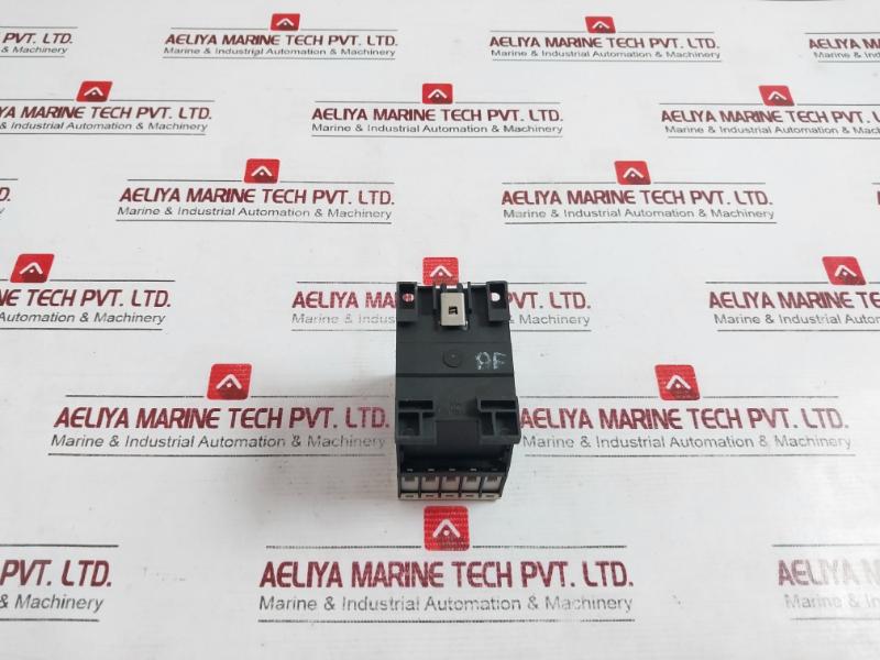 Eaton Dil M9-10 Moeller Series 3 Pole Contactor Xtce009B10 230V 50/60Hz 8000V
