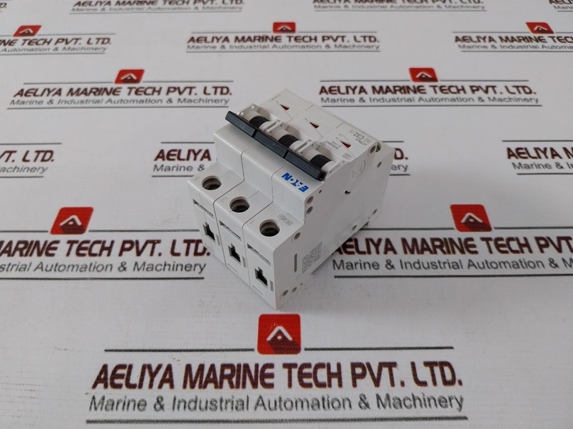 Eaton Faz-c32/3 Miniature Circuit Breaker 415V 440V (50Hz) 32A 7,5Ka 480Y/277Vac