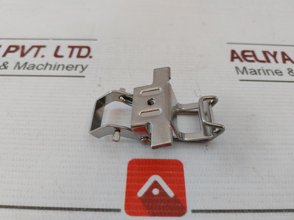 Eaton Fx8014A Stainless Steel Latch E040C 1317Nrl 10158931 Oh.50