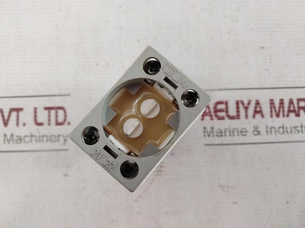 Eaton Ghg4181101R0001 Push Button Switch 240V 50/60Hz 16A 1207 Ghg41