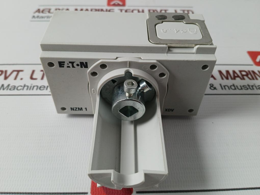 Eaton Nzm1-xtvdv Door Coupling Rotary Handle Ip66 Y7-260172 11W21