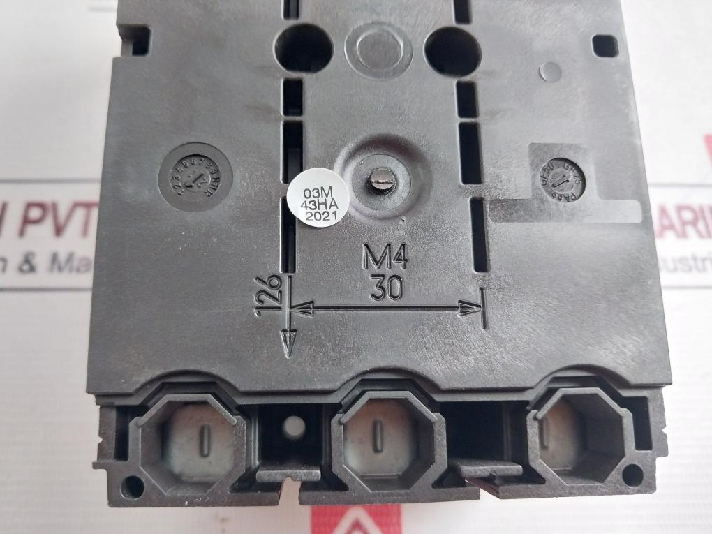 Eaton Nzmb1-a125 Molded Case Circuit Breaker 50/60Hz 50°C 1221B Il01203004Z