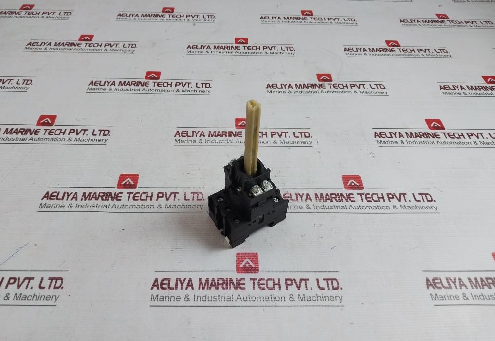 Eaton P1-32 Rotary Disconnect Switch 690Vac 6000V, 50-60Hz Gb14048.3 Ac-3