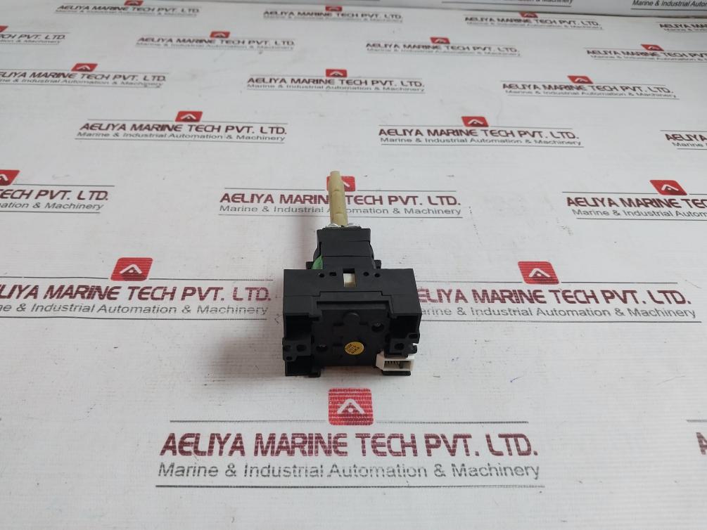Eaton P1-32 Rotary Disconnect Switch 690Vac 6000V, 50-60Hz Gb14048.3 Ac-3