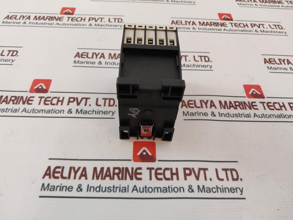 Eaton Xtre10B22 Contactor Relay Dil A-22, 230V 50/60Hz 16A