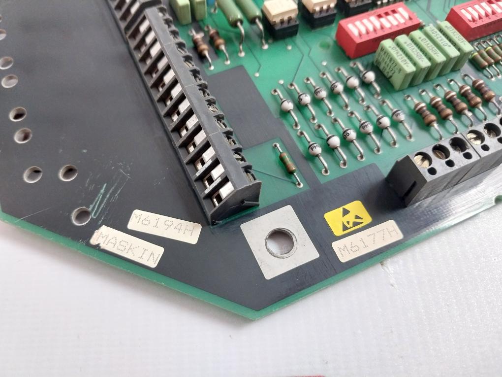 Eb Nera Tvar119 Saturn4 Gyrd Interface Unit 9019-r2, M6023K Zhxr23533 R1C Rm9140