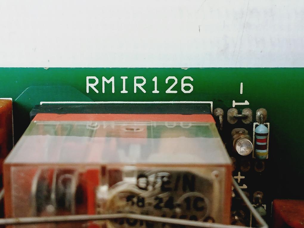 Econix Rmir 126 Din Rail Mounted 8 Channel Relay Interface Module