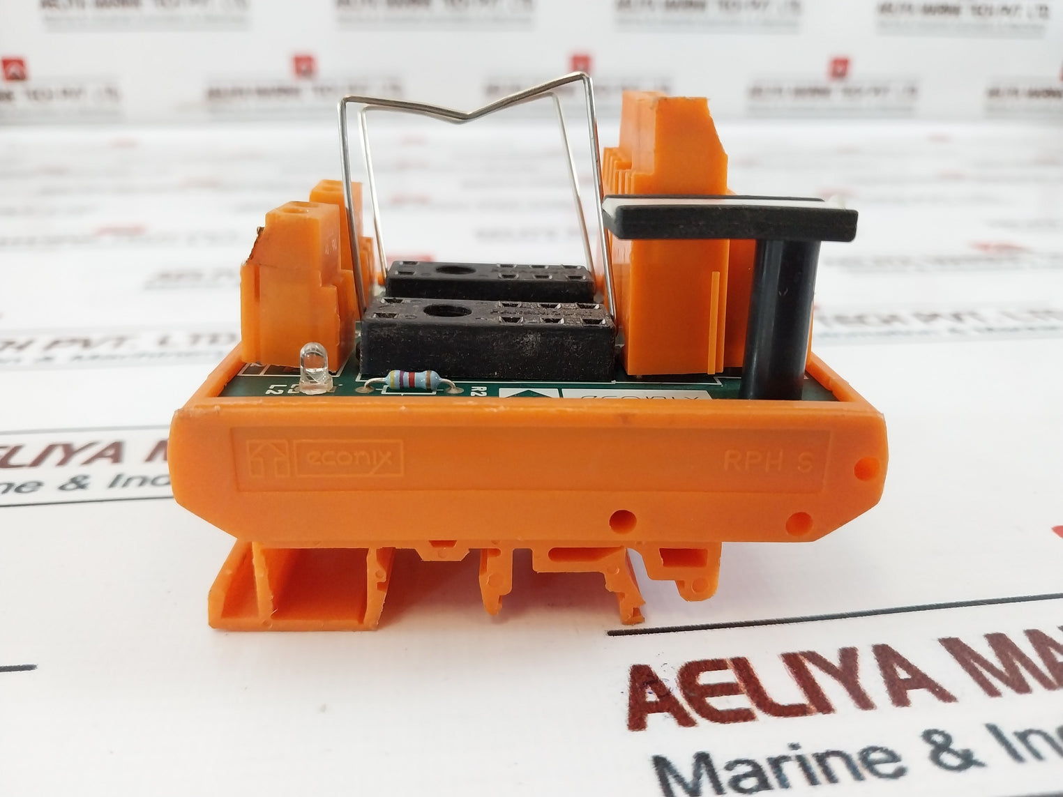 Econix RMIR 158 Din Rail Mounted Relay Interface Module