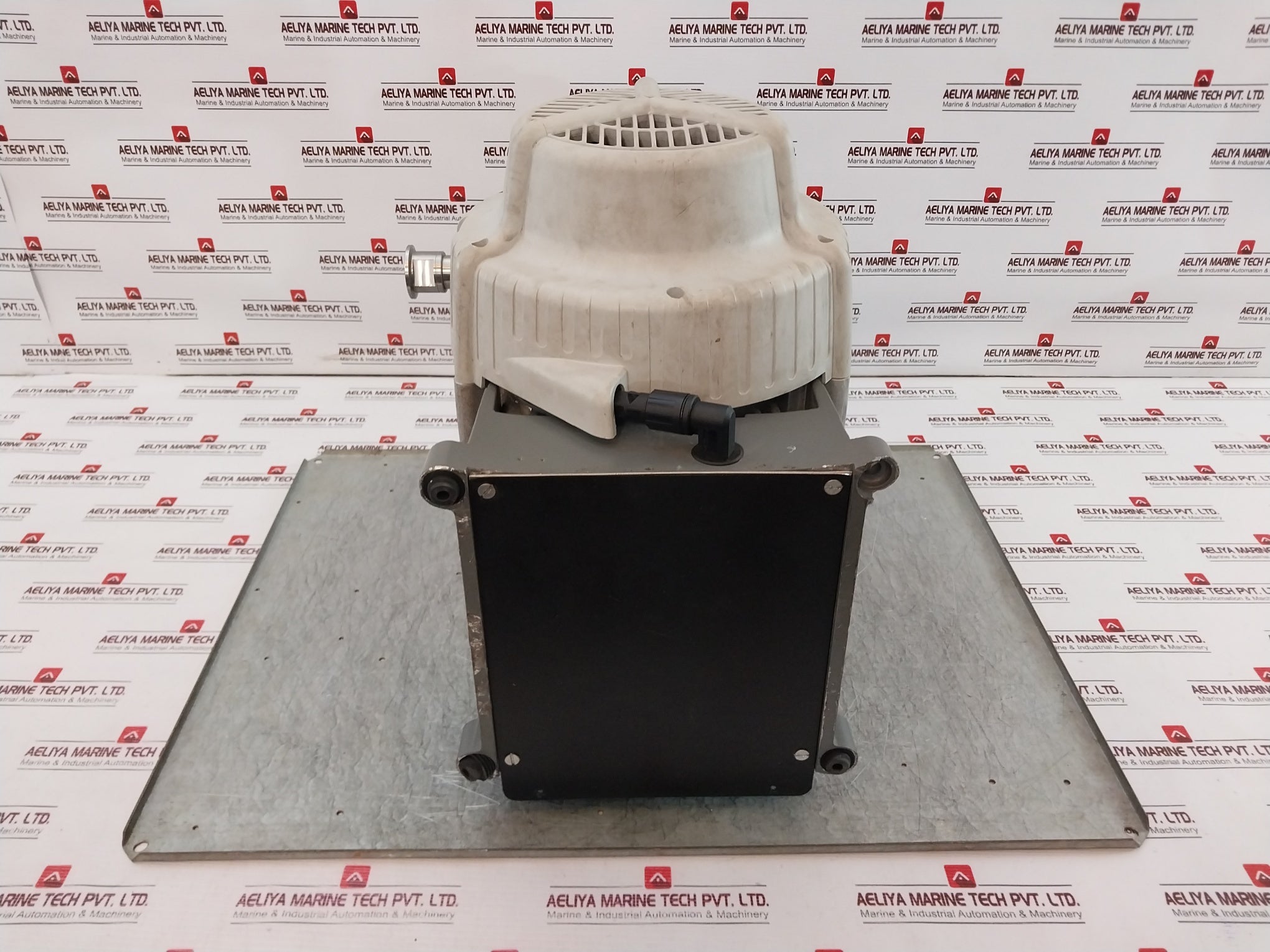 Edwards Xds35I Vacuum Pump Ac Motor A73001983 200-230V 6.6A 50/60Hz