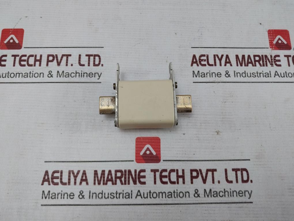 Efen Nh00 Fuse Holder With Fuses 500V~ Vde 0636/21 35110150