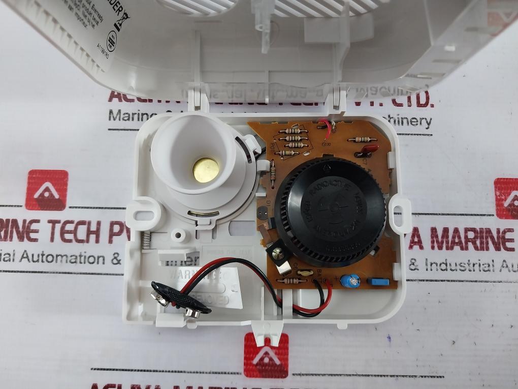 Ei Electronics Ei100B Smoke Detector 9 Volts 91B20006 A11991R0 Rev. 3