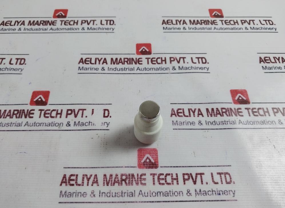 Eia Diii E33 Bottle Fuse E33 Thread Size 500vAc