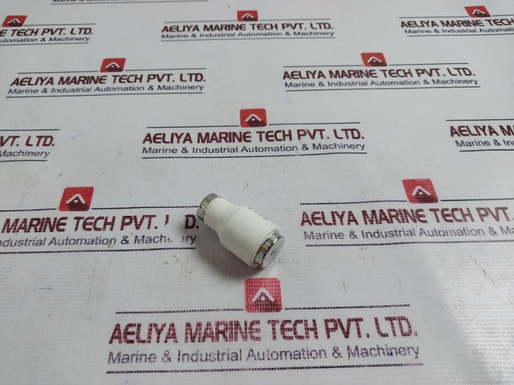 Eia Diii E33 Bottle Fuse E33 Thread Size 500vAc