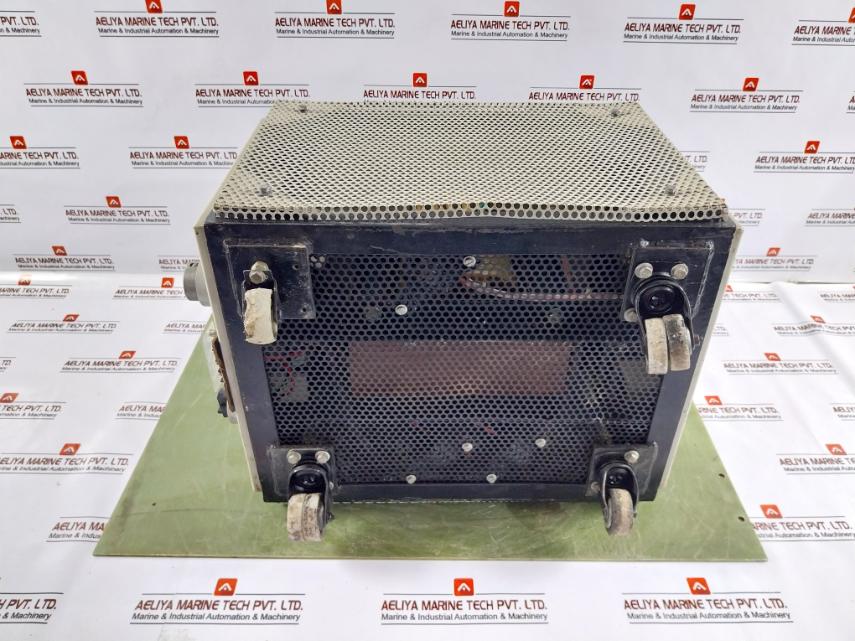 Elec Lab Step Down Transformer 3.5Kva 230Vac 115Vac 30A