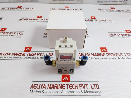 Electro Pneumatic Regulator Dc 24V Output 0.05-9 Kgf/Cm2 Smc Itv2050-012Cl2