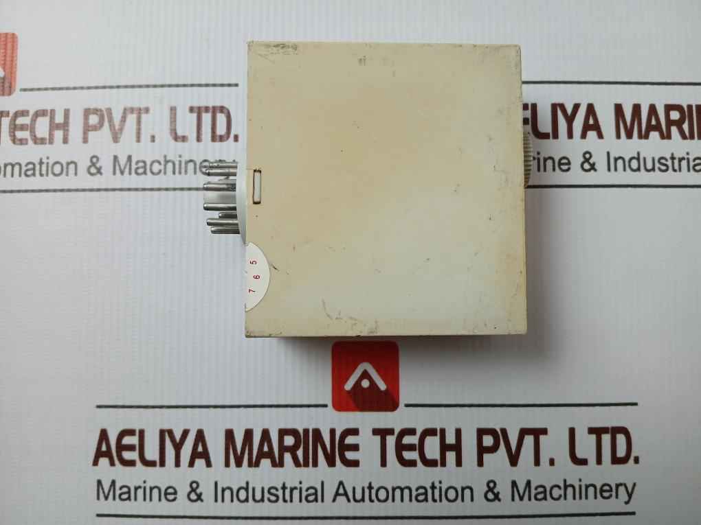 Electro T2M Multi Range Timer With Base 220Vac 1-60Sec