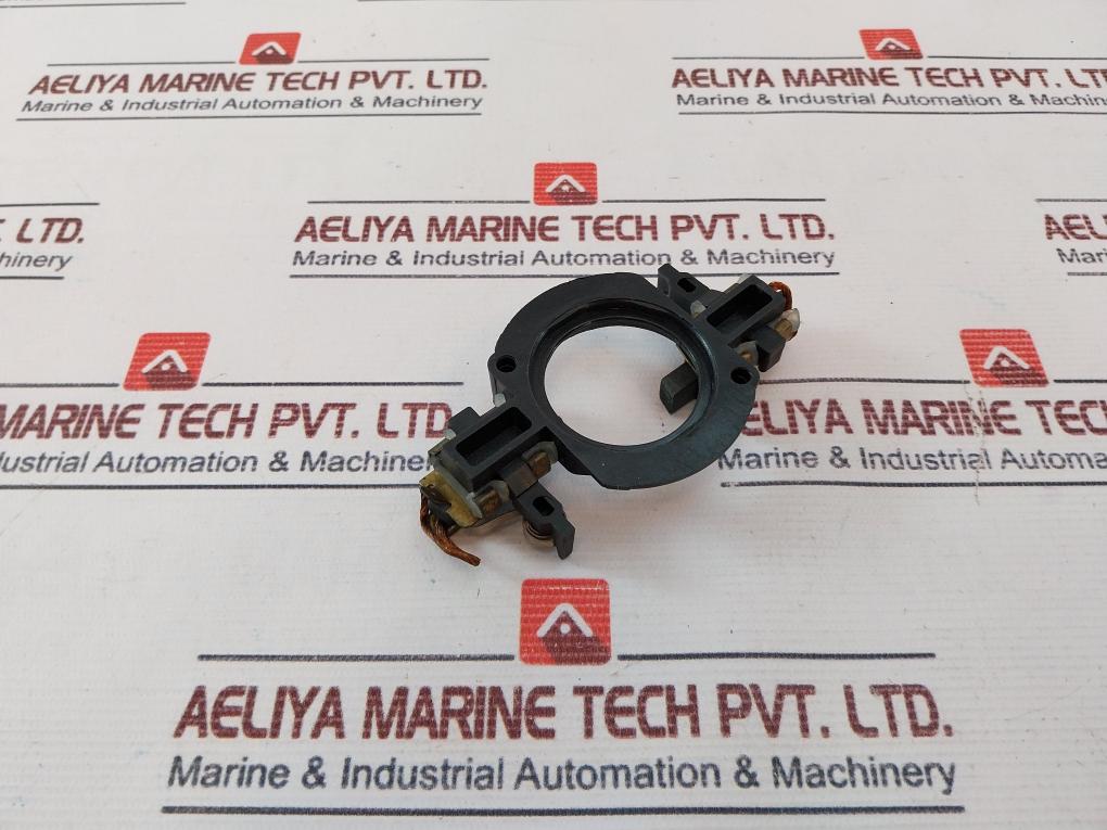 Electrolux 471689154 Carbon Brush Holder Assembly