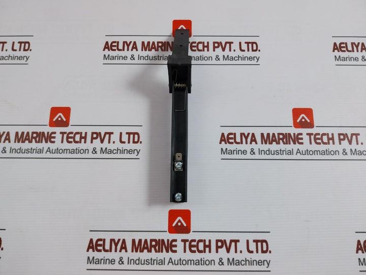 Electrolux 487232795 Rmc Arm Complete V682