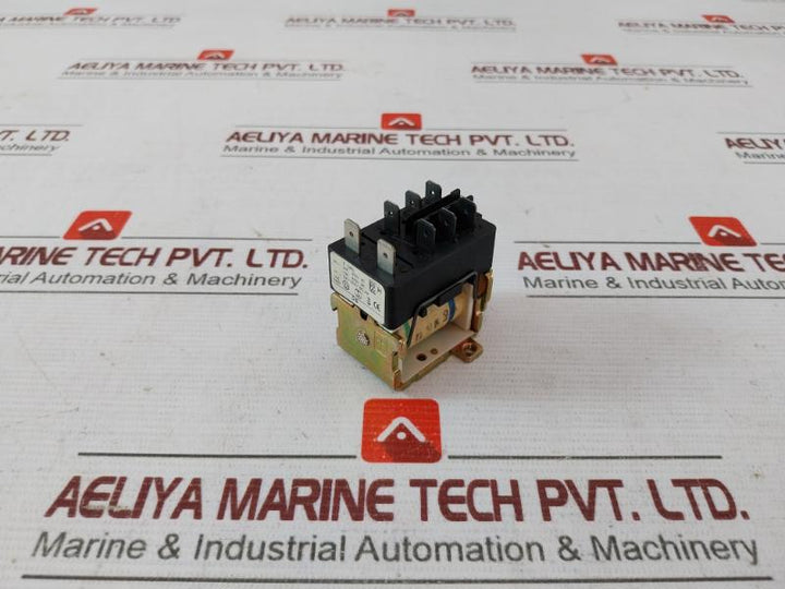 Electrolux E 3250 Contactor 16A 250Vac 220/230V 50Hz