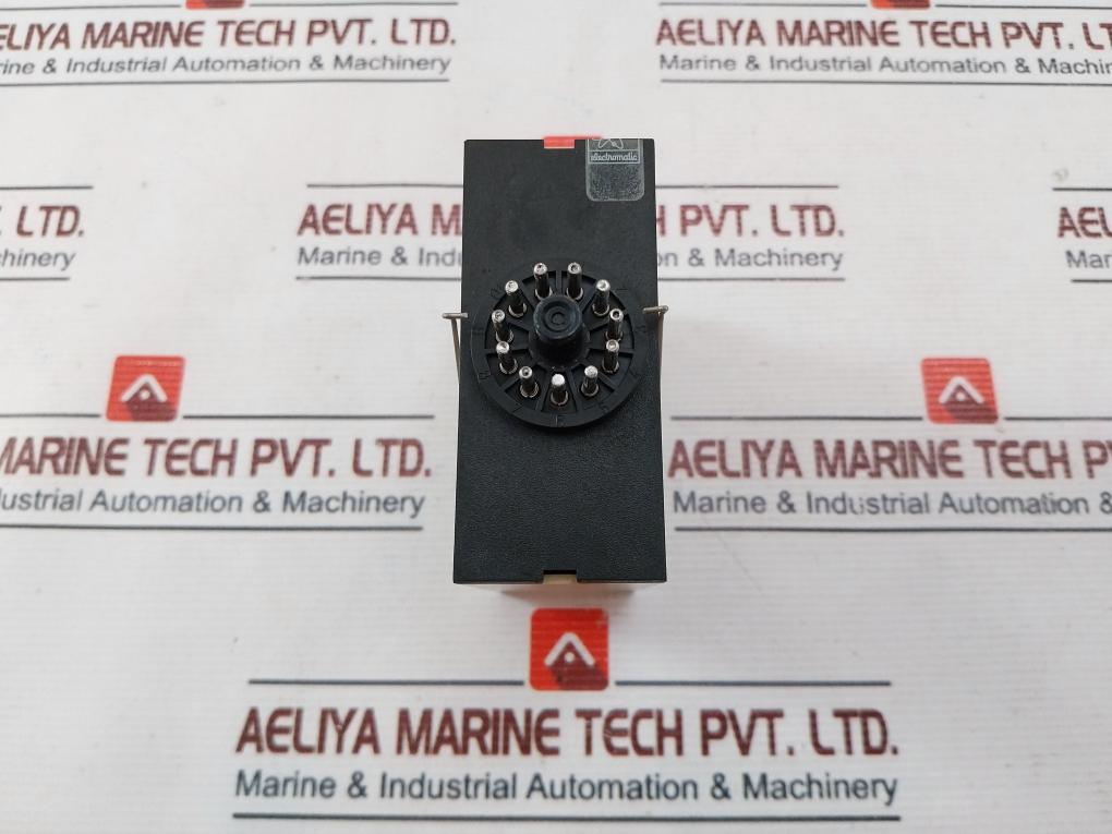 Electromatic SAM205 220 Delay On Operate Instant Contact with Base 3-60 sec