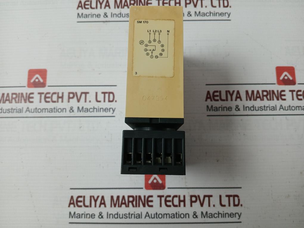 Electromatic Sm 170 440 3-phase Sequence Voltage Relay W/ Base 50/60Hz 047394