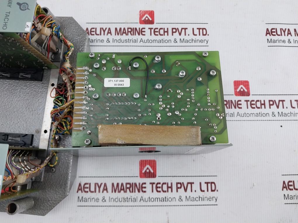 Electronic-Tacho-System-24V-Dc-371-137-007-Soren-T-Lyngso-371-210707-15