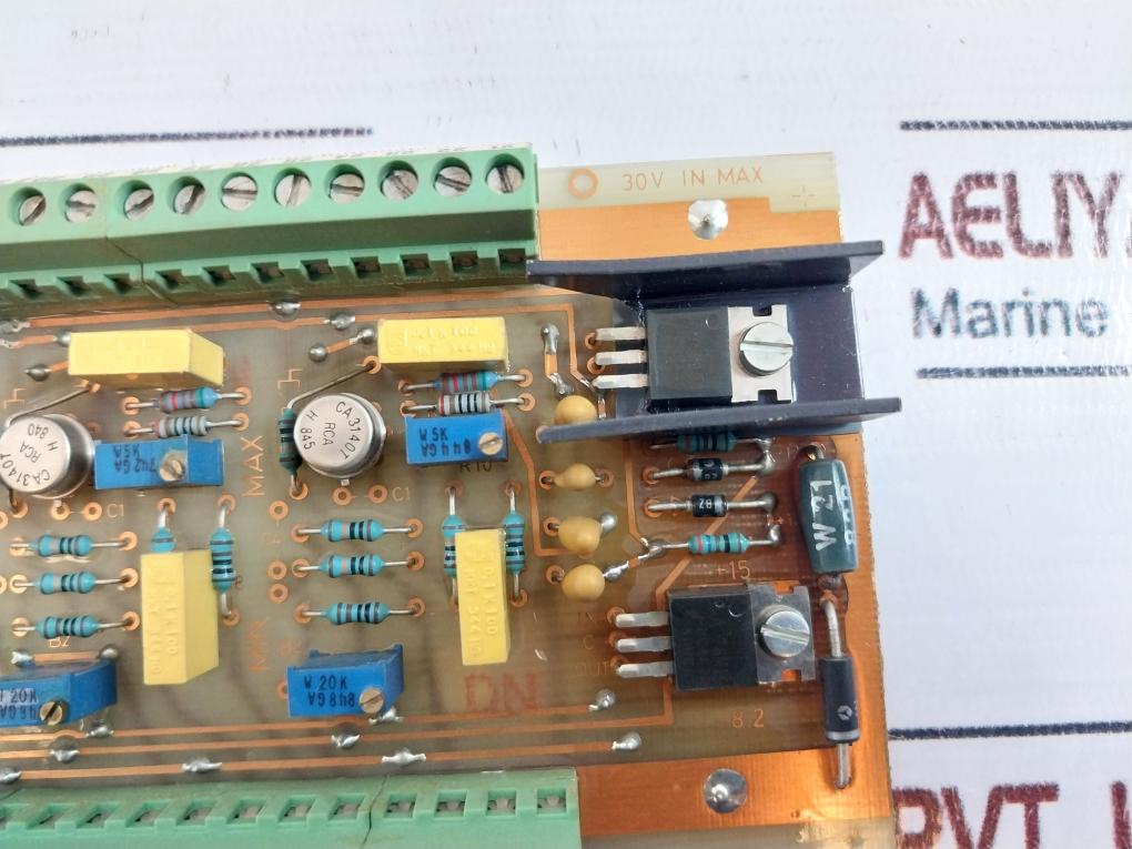 Electronisk Regulator 1891 716 Printed Circuit Board
