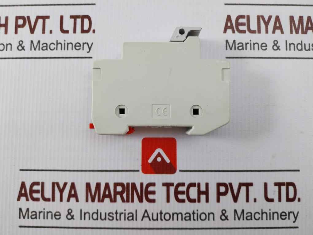 Elf Ef048348 Fuse Holder 690v 32a 10x38mm