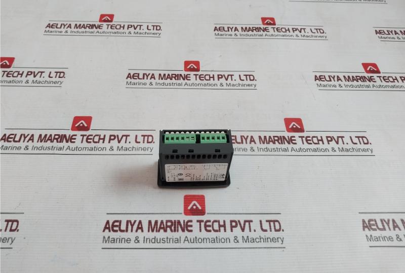 Eliwell Ewtsplus 990 Programmable Electronic Timer Et020I0Xtg300 12Vac/Dc 1.5W