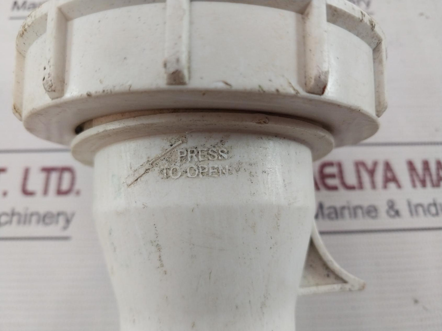 Elmark 0241 Industrial Plug 32A-6H/380-415V