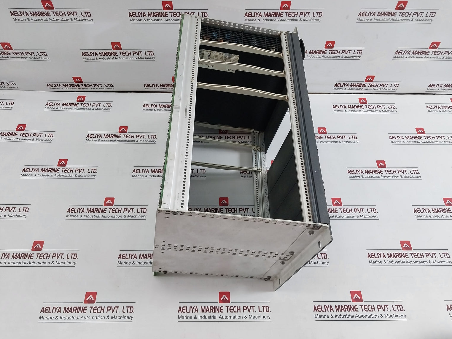 Eltek Smps 700Si Power Supply 241113.020 24V/27A 230Vac/24Vdc/28A 55-65Hz