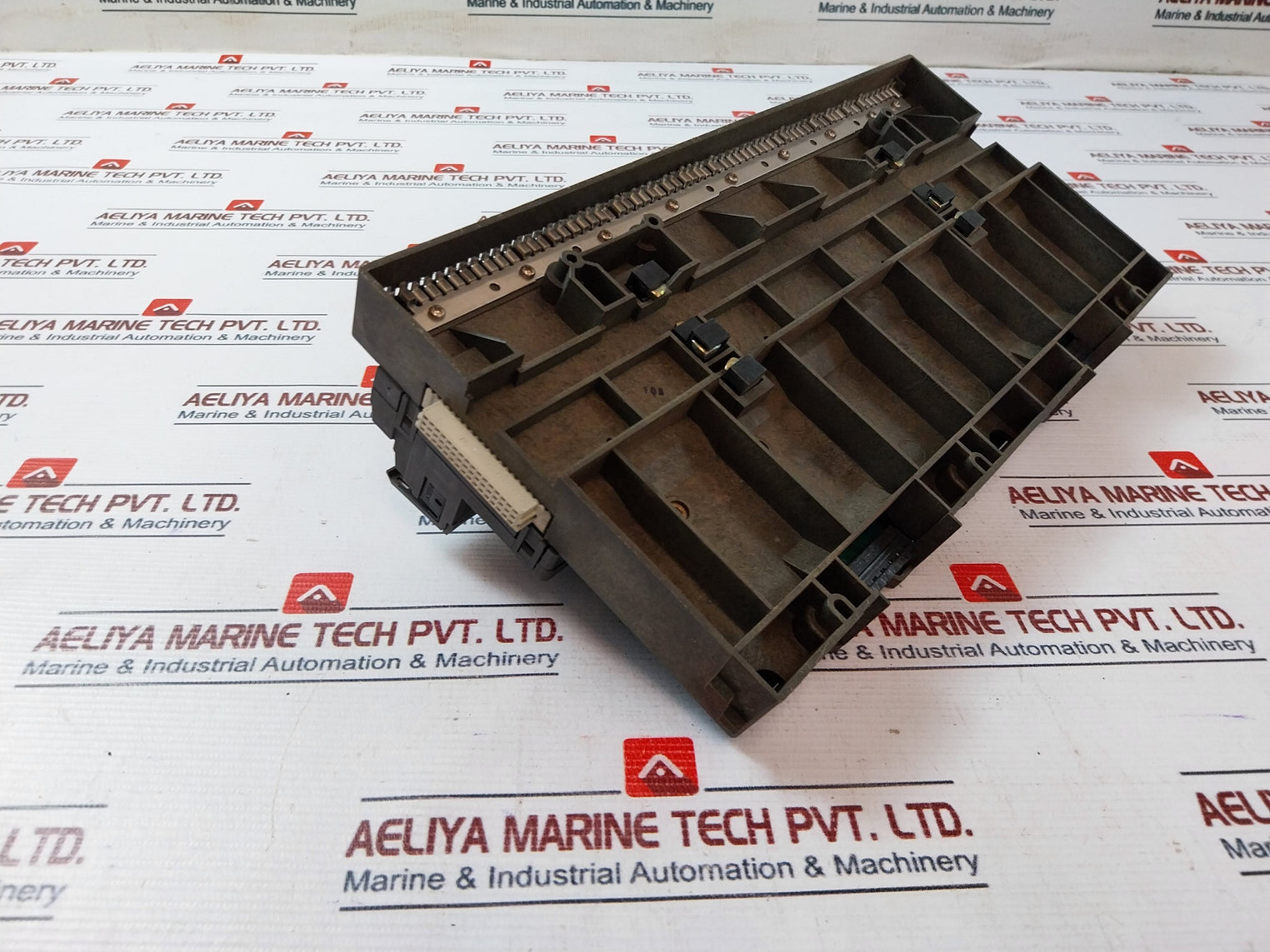 Emerson 12P0818X072 8-wide Car W/Shield 12.6Vdc 8A