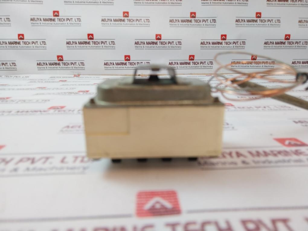 Emerson 724 Fu Temperature Switch 10A 250/380V