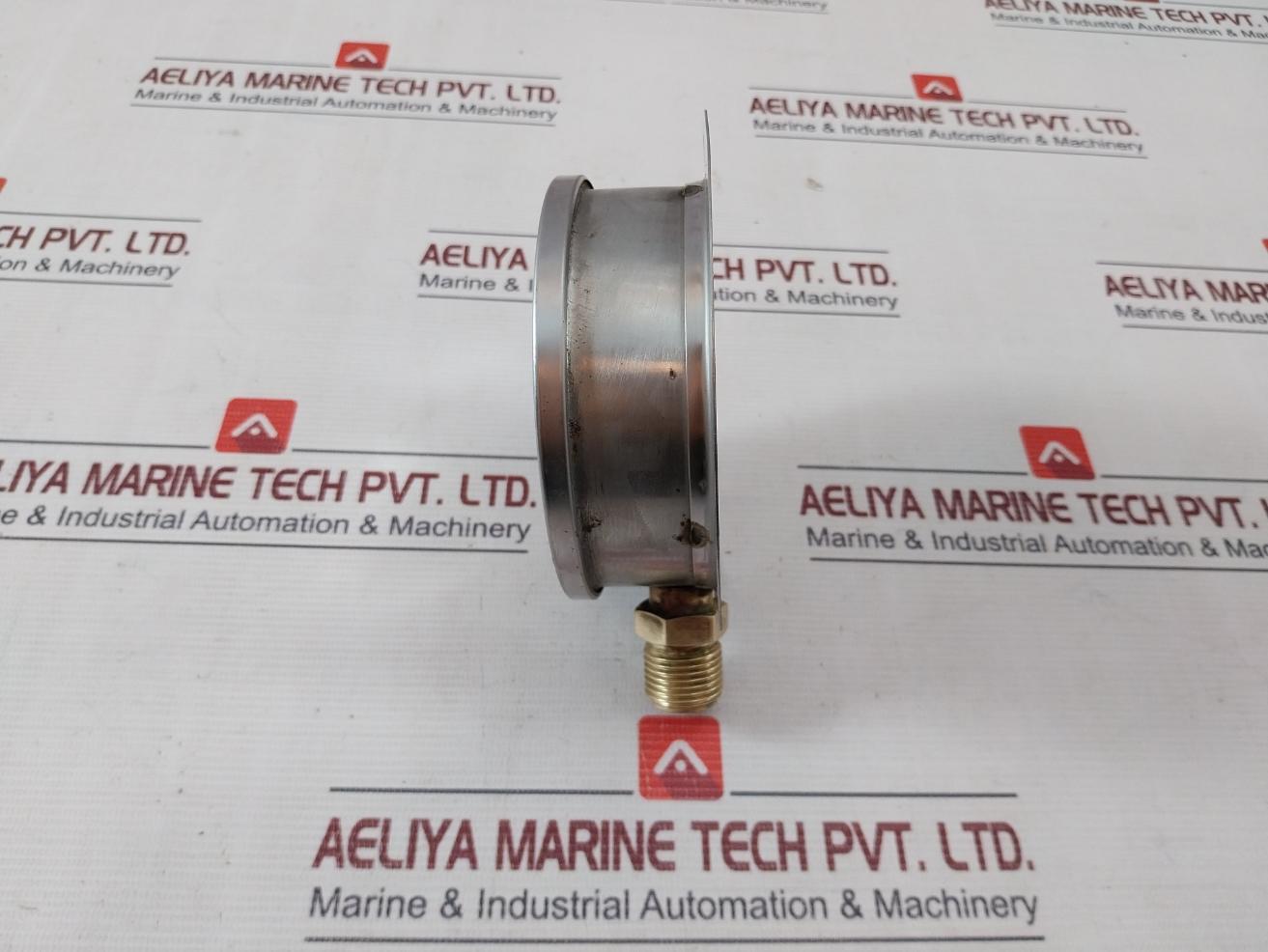 En 837-1 Pressure Gauge 14.5 To 72 Psi 1 To 5 Bar