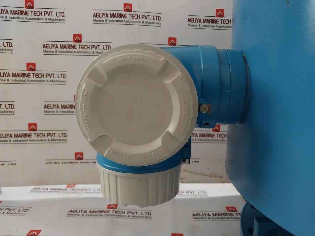 Endress+Hauser 5W3B3F-1Hl8/101 Electromagnetic Flow Tube Meter 10 Bar