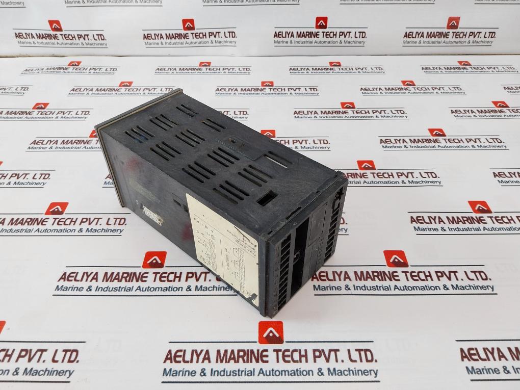 Endress+Hauser Xr25 Industrial Controller 230/115V 48…62Hz 10Va